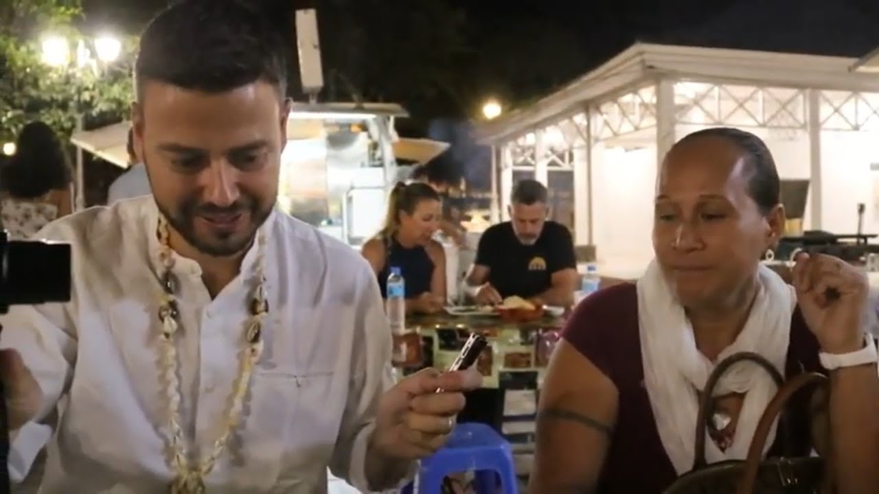 @FlorianOnAir découvre les roulottes de Tahiti ! 🤩