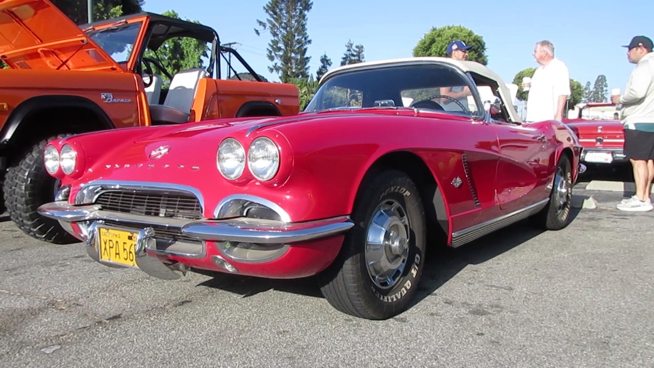 Roman Red 1962 Chevrolet Corvette C1 (w/ startup)