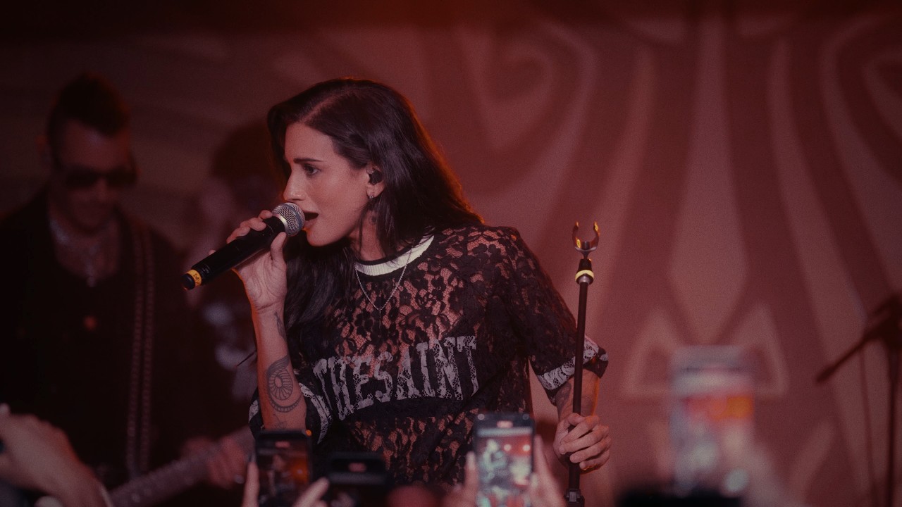 DAY LIMNS em VERMELHO FAROL | SHOW 7 VIDAS @ Casa Rockambole