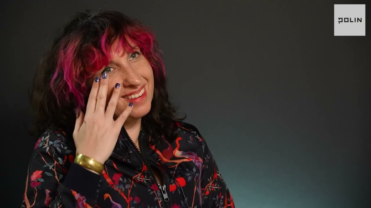 „Jesteś Żydówką!”. „Jezus, Maria, jeszcze to!”. Sylwia Chutnik o poszukiwaniu korzeni rodzinnych