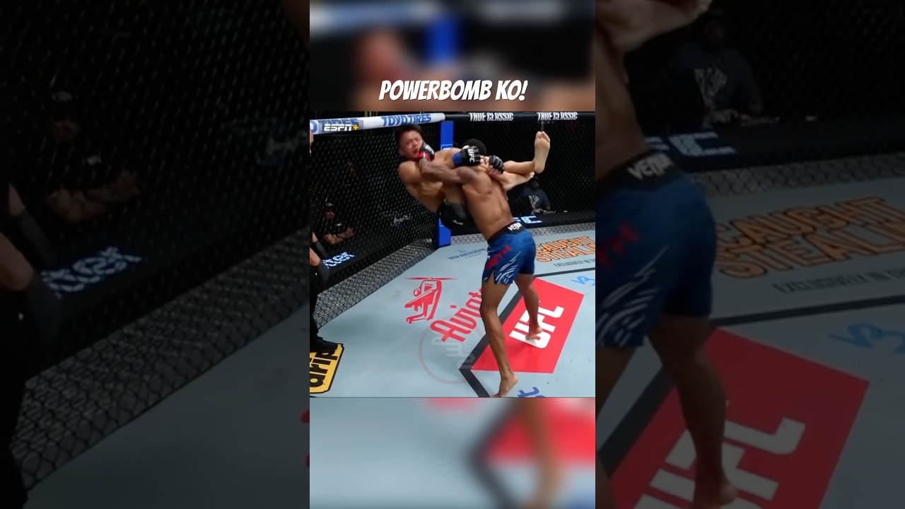 Elijah Smith with a Vicious PowerBomb KO! 🔥 #UFC #MMA #Powerbomb #twothreetwo #danawhite #ko #slam