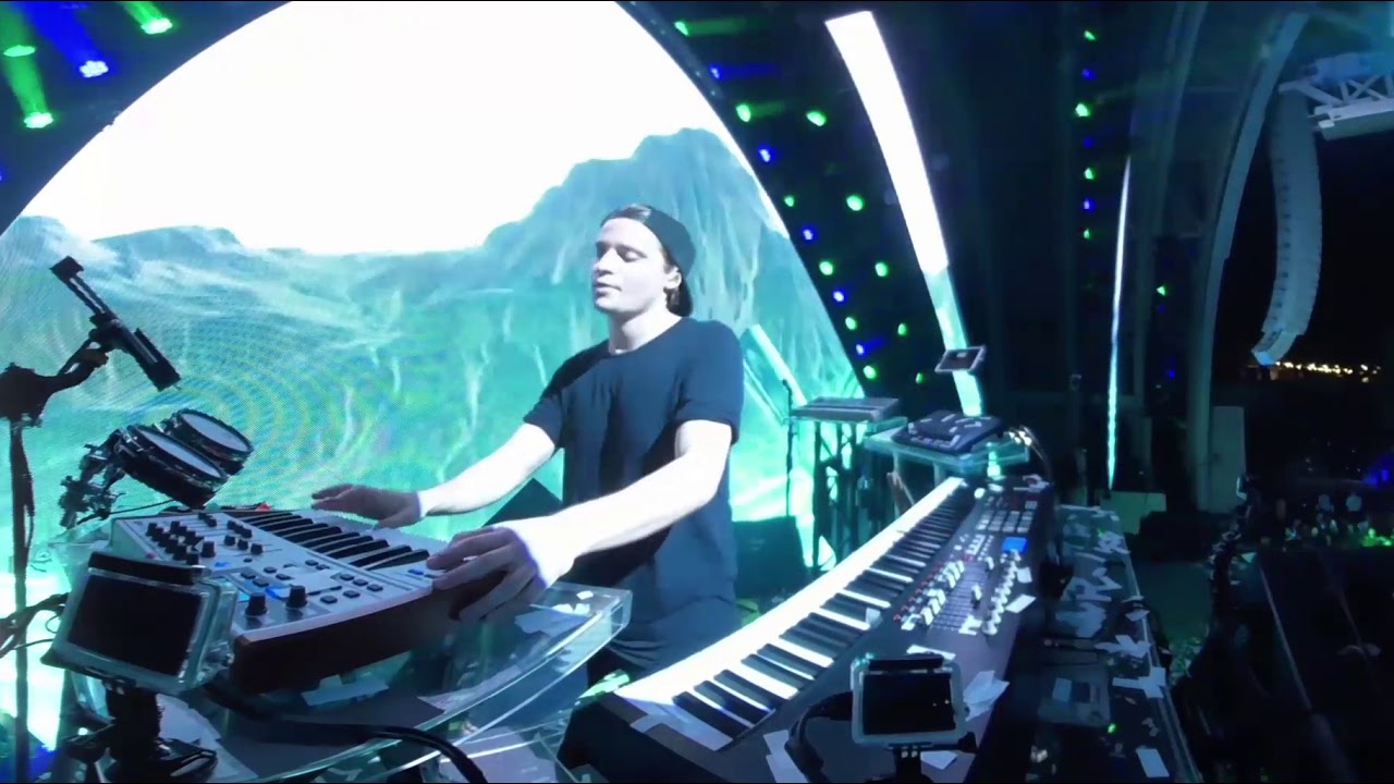 Kygo | Hollywood Bowl | Fiction | VR/360° (SPINNABLE)
