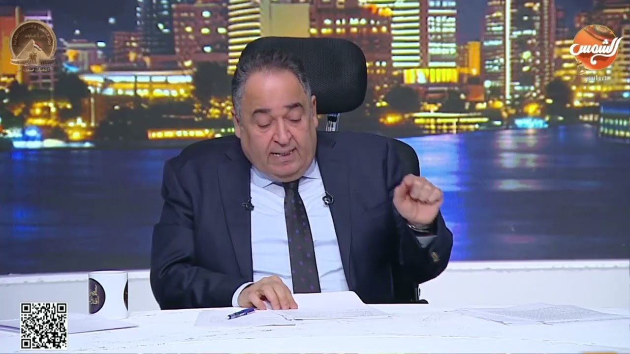 المصري أفندي | شهادة تقدير لتاجر التزم بتثبيت سعر رغيف العيش رغم زيادة الوقود