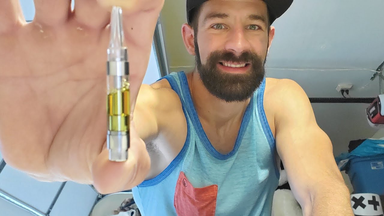 LEMON SKUNK BY: BUDDIES || DISTILLED OIL || 83.3% THC
