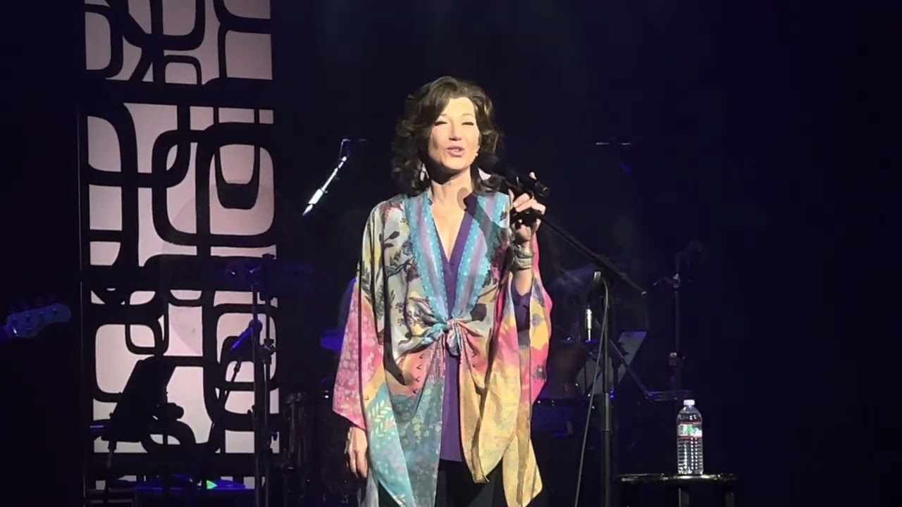 Amy Grant - You're Not Alone (Live 3/8/23)