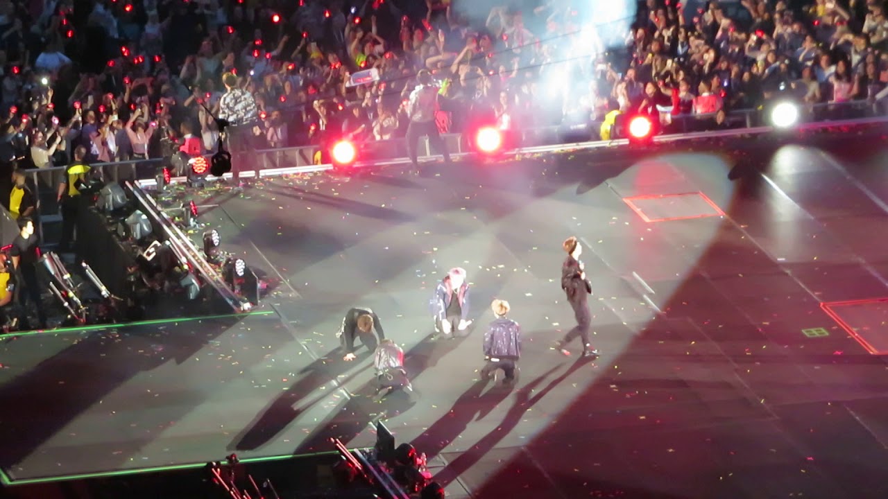 BTS - Wembley - June 1 2019 - Mic Drop