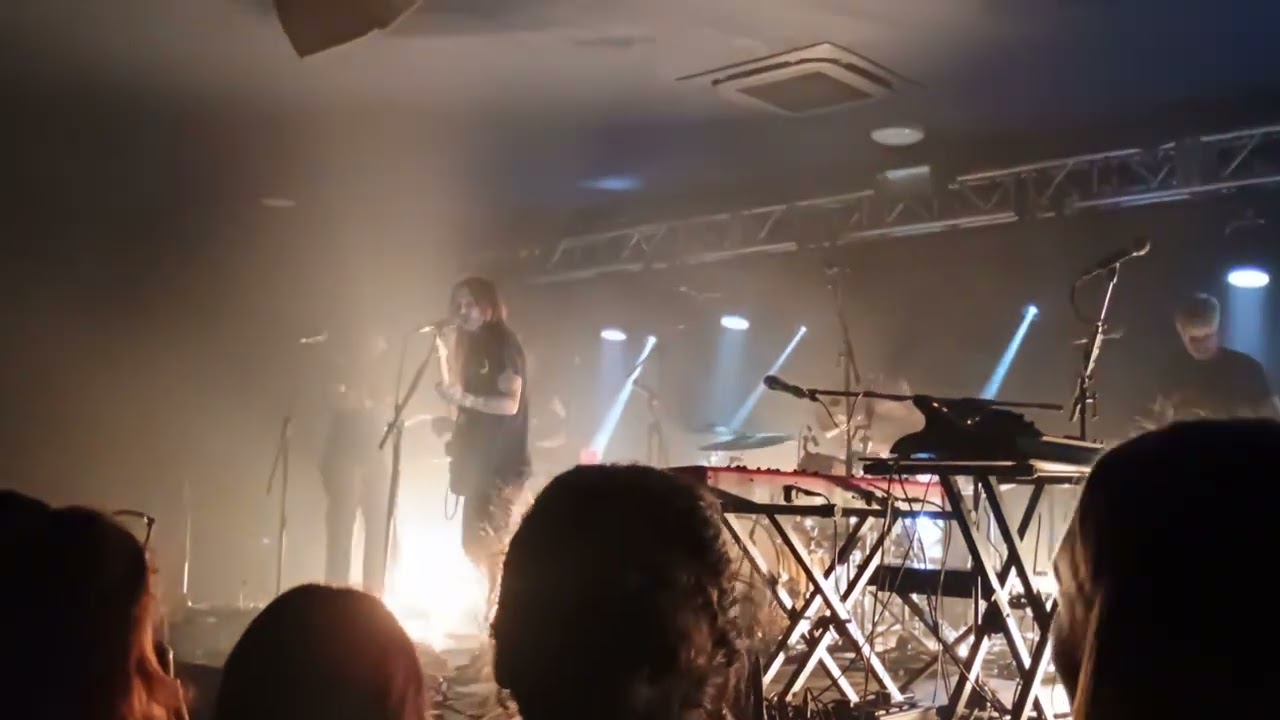 Julien Baker - Tokyo (live) @ EartH Hall London, 20/11/2024