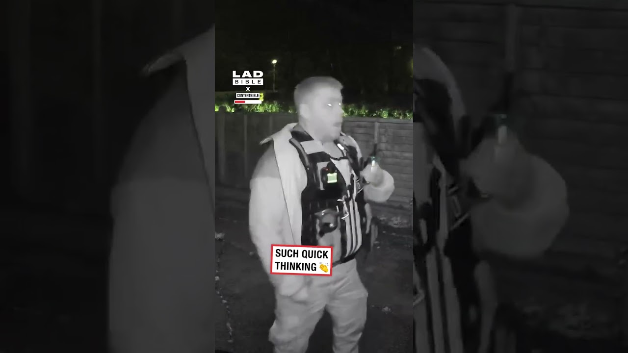 Полицейский притворяется собакой 😅