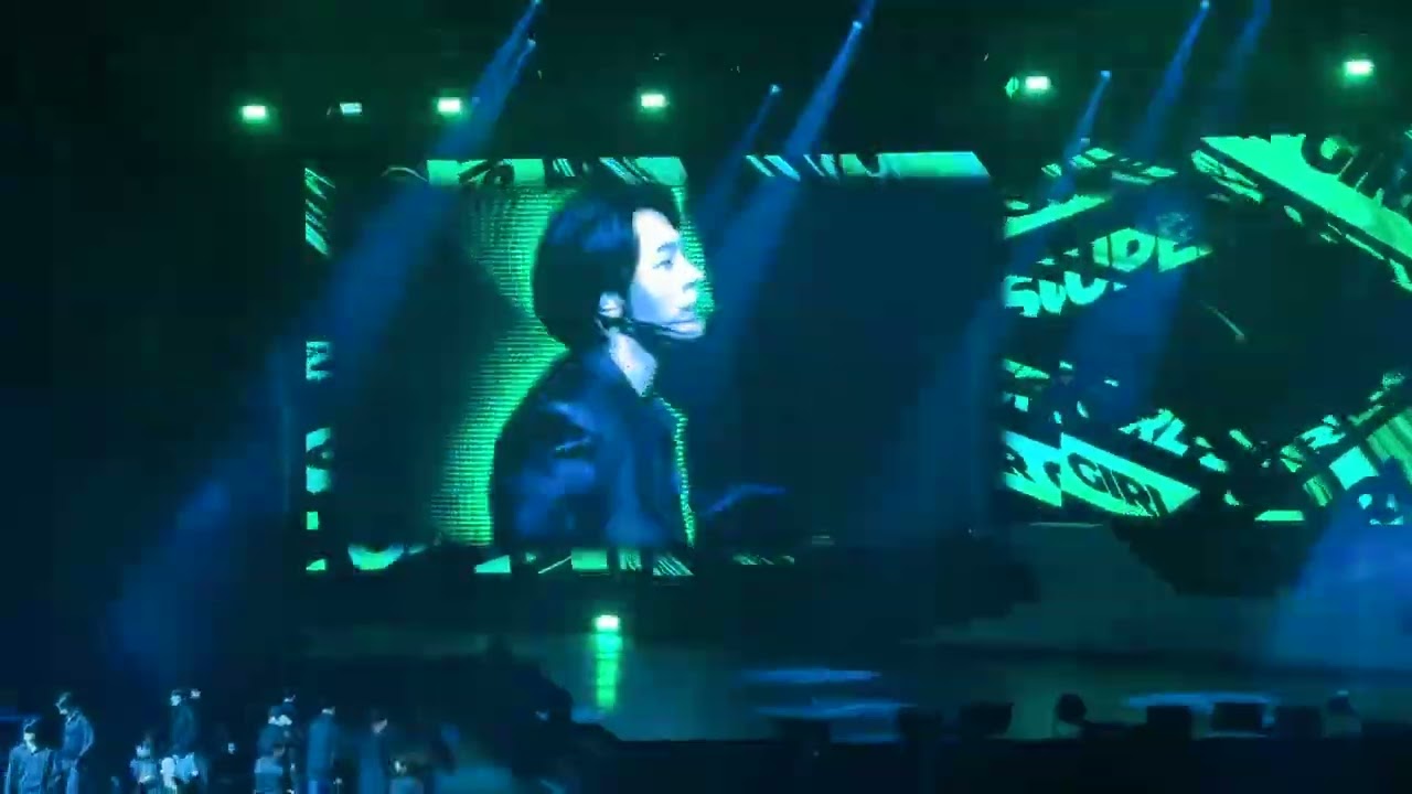 Super Junior - Super Girl Fancam in SS10inKL - 170126