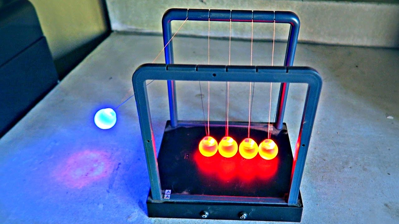 Light Up Newton's Cradle