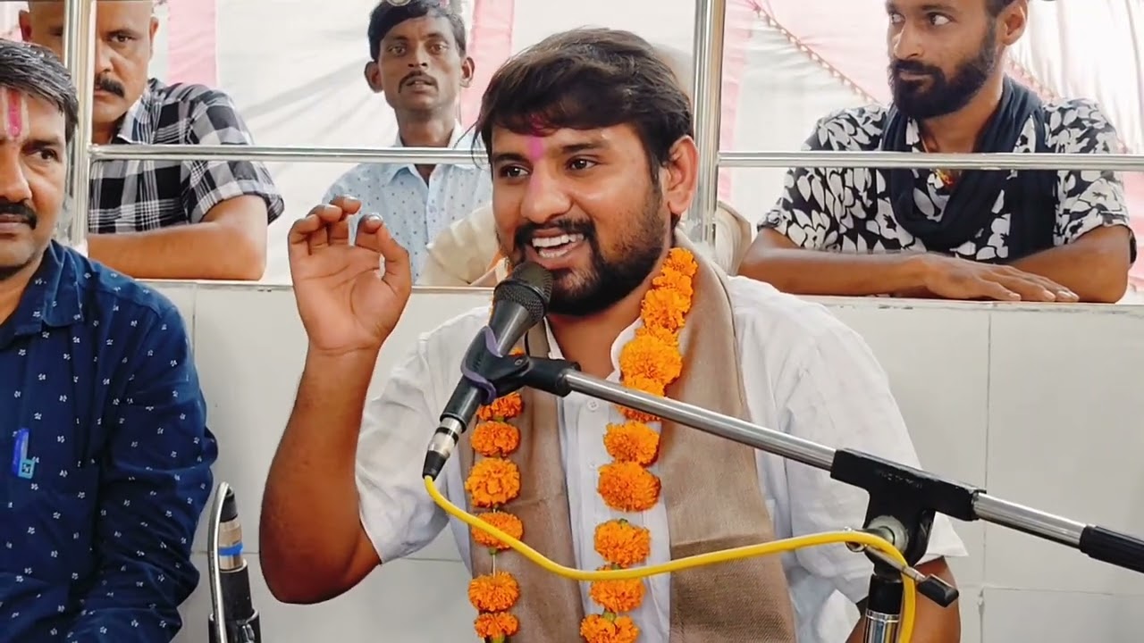 बुंदेली आइडल विजेता लोकेंद्र यादव 