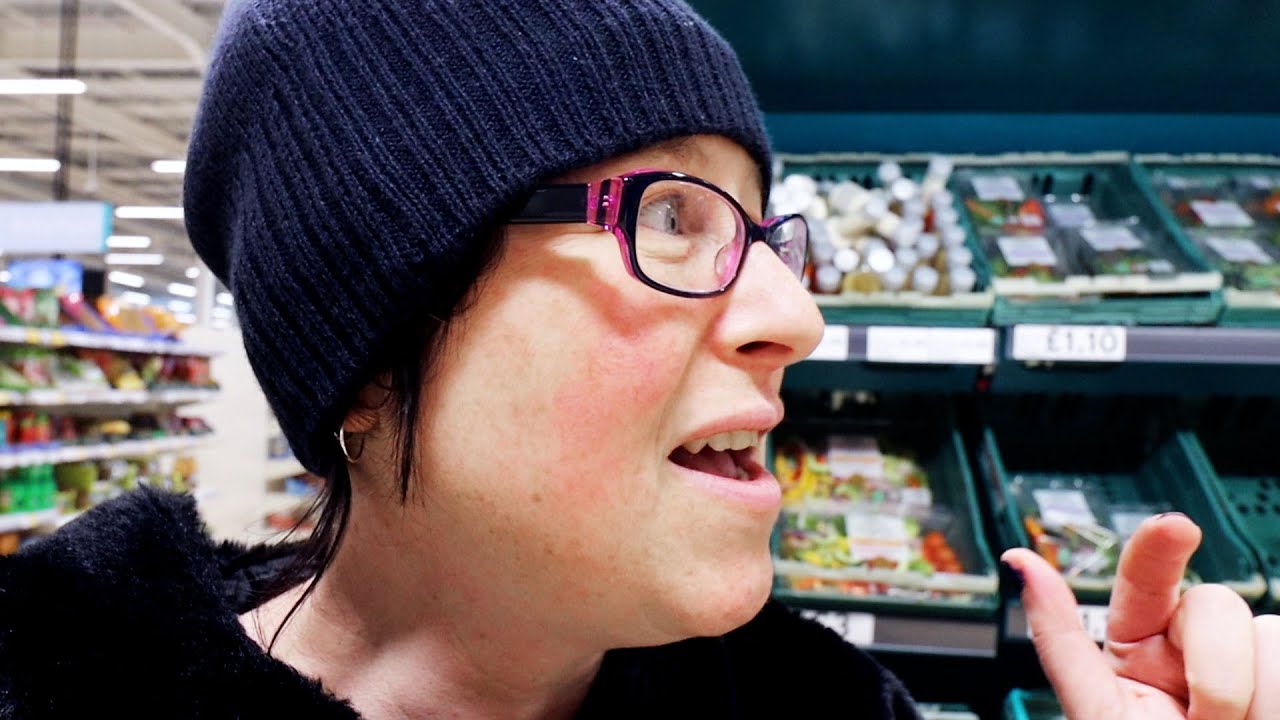 SHOPPING in TESCO for PACKED LUNCH stuff: DAILY VLOGS UK