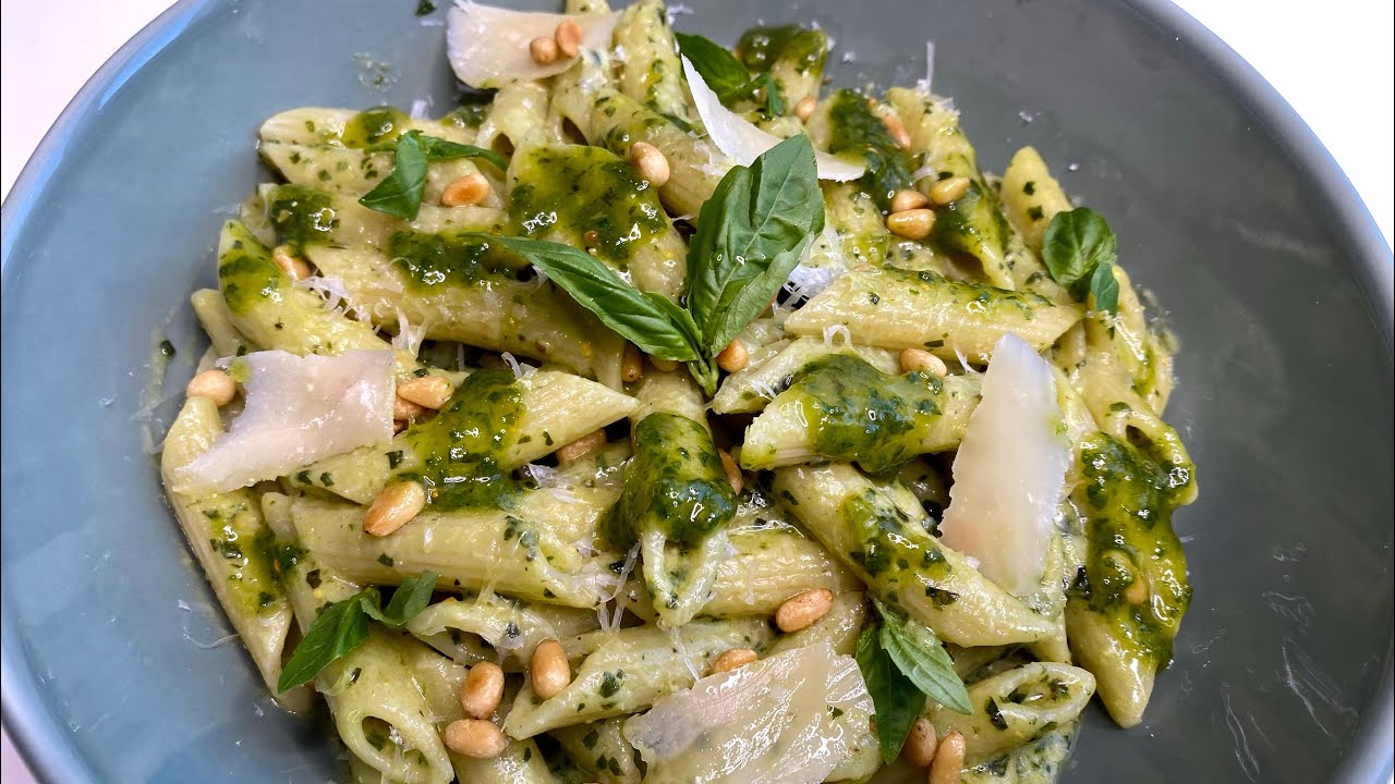 Easy Meal ONLY 6 Ingredients! Creamy Penne Pasta with Pesto Sauce