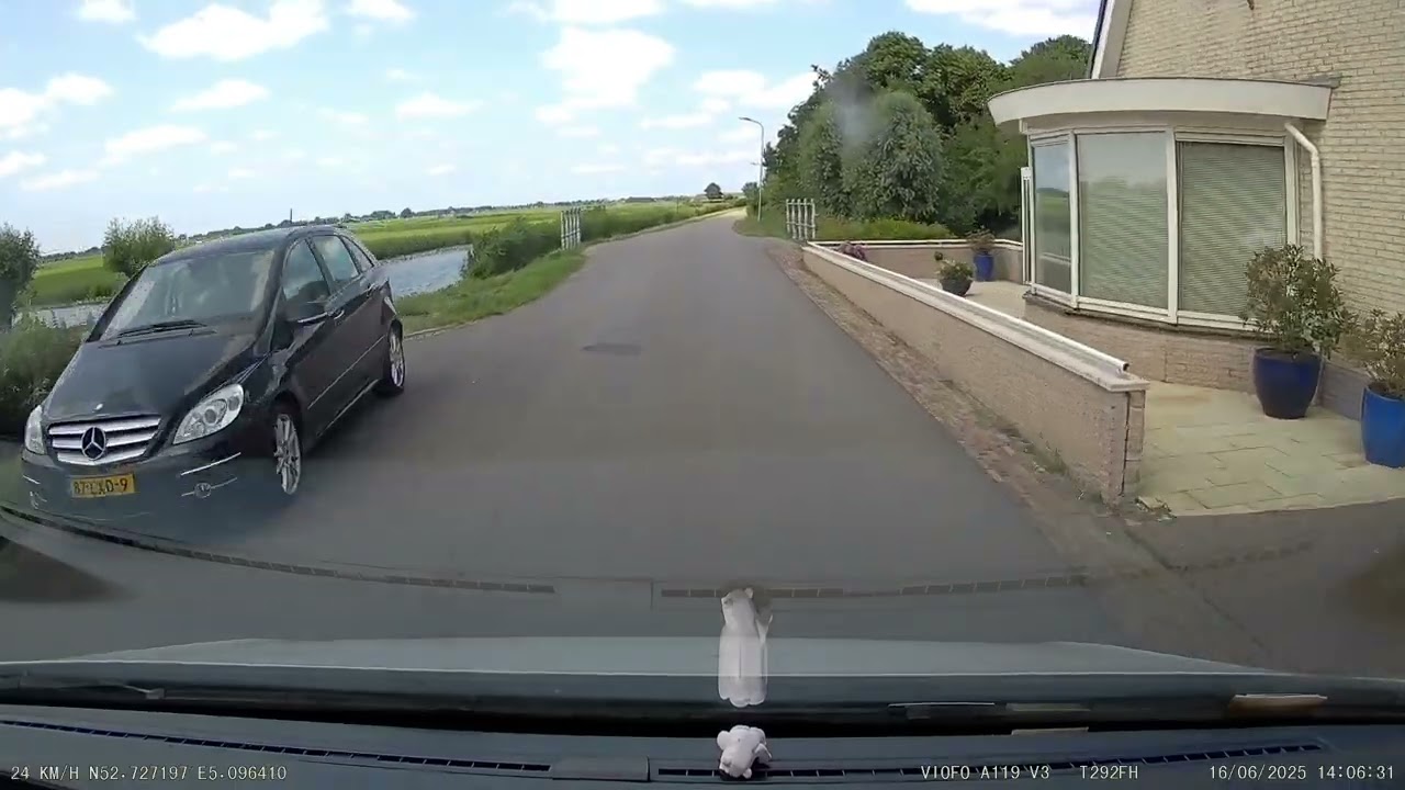 Aankomst bij camping Veerhof in Oostwoud (NH)