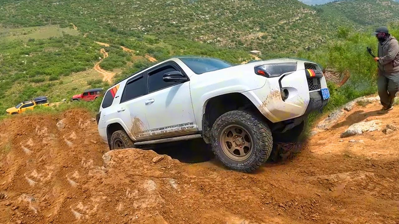 Jeep Grand Cherokee 5.2L V8 vs GWM Tank 300 v Toyota 4Runner 4.0L V6 v Jeep Wrangler Rubicon 3.6L V6