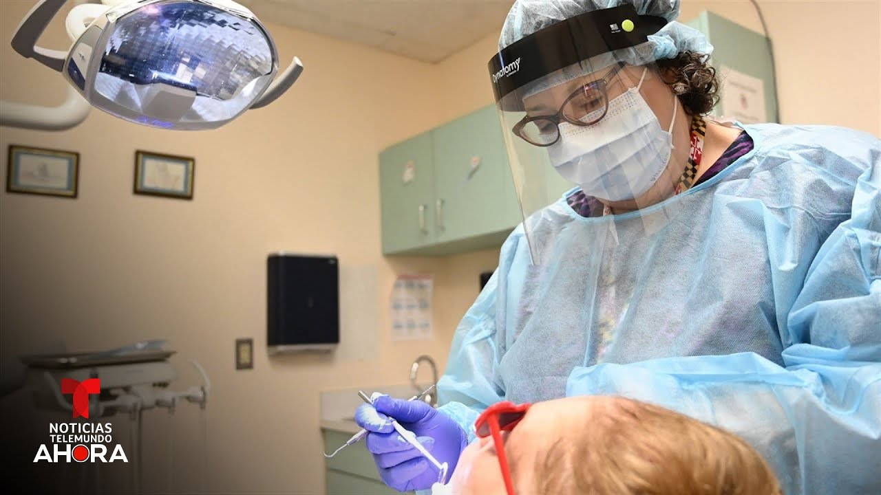 Así es cómo las encías pueden reflejar otros problemas de salud en el cuerpo | Noticias Telemundo