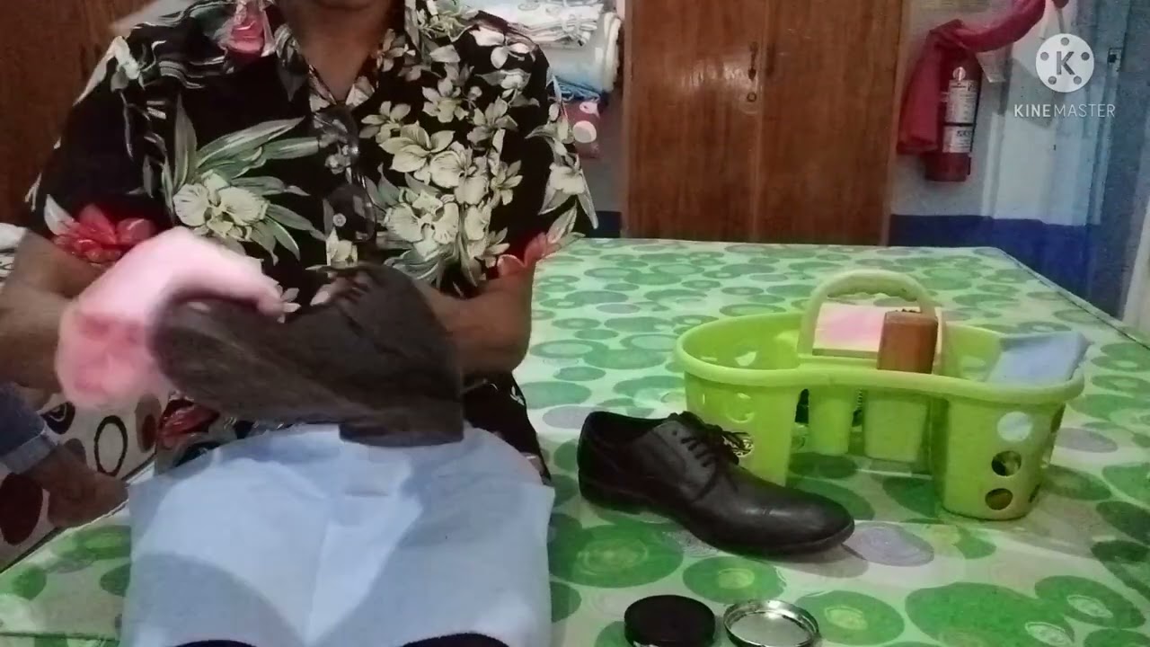 Shoe Polishing (Housekeeping NC II)