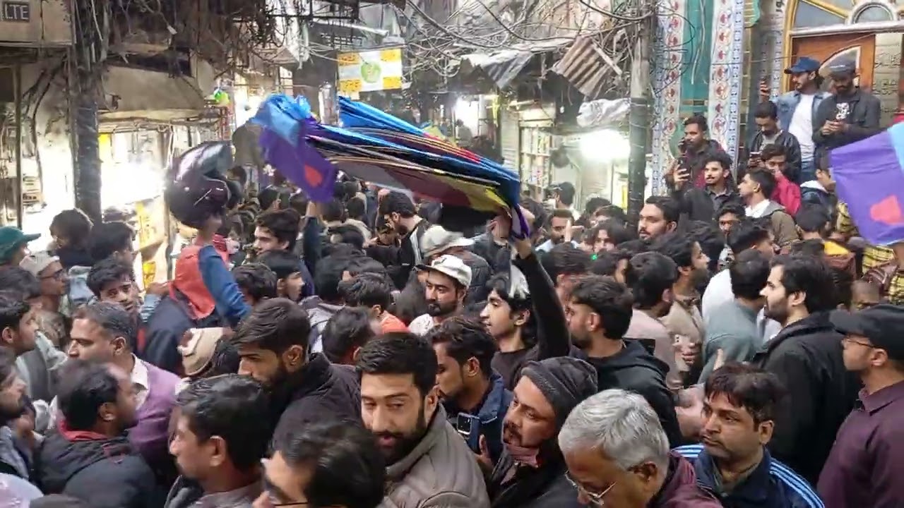 Fancy Crowd on Basant Festival at Lahore Pakistan / kite prices in pakistan / Pakistan Festivals / 
