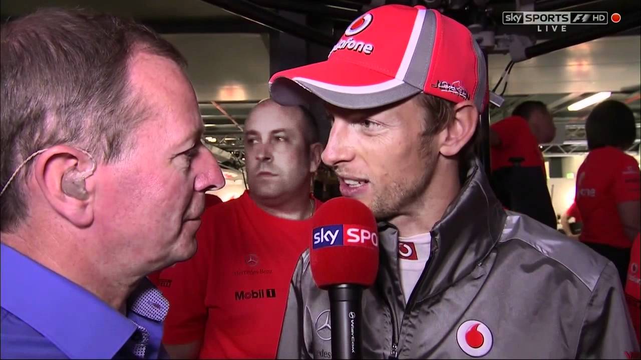 Martin Brundle Heckled by McLaren Mechanics!