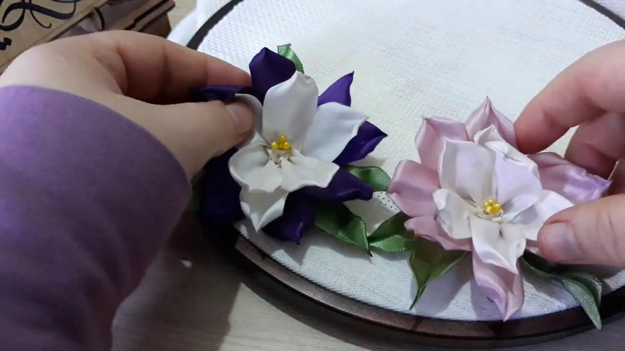 Kurdela nakışı seccadelik zambak çiçeği yapımı -Ribbon art