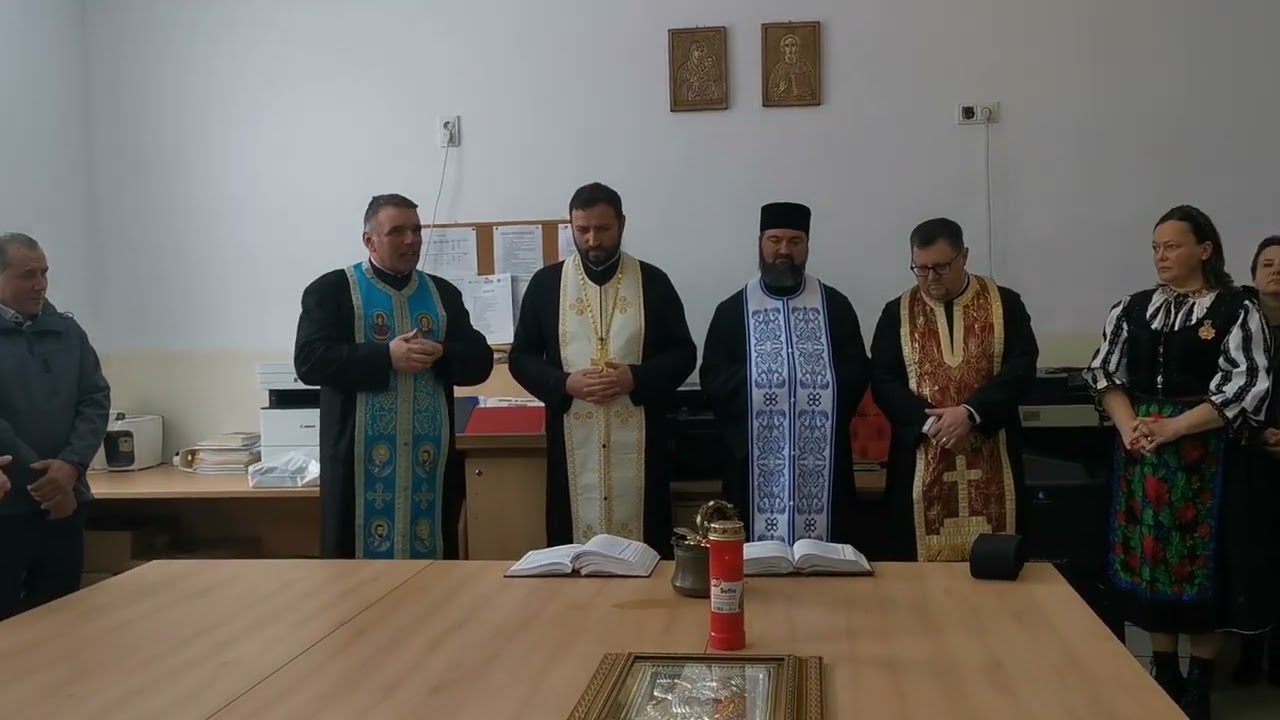 Monitorul de Făgăraș: Pr. paroh  Moldovan, la sfințirea școlii din Sâmbăta de Sus