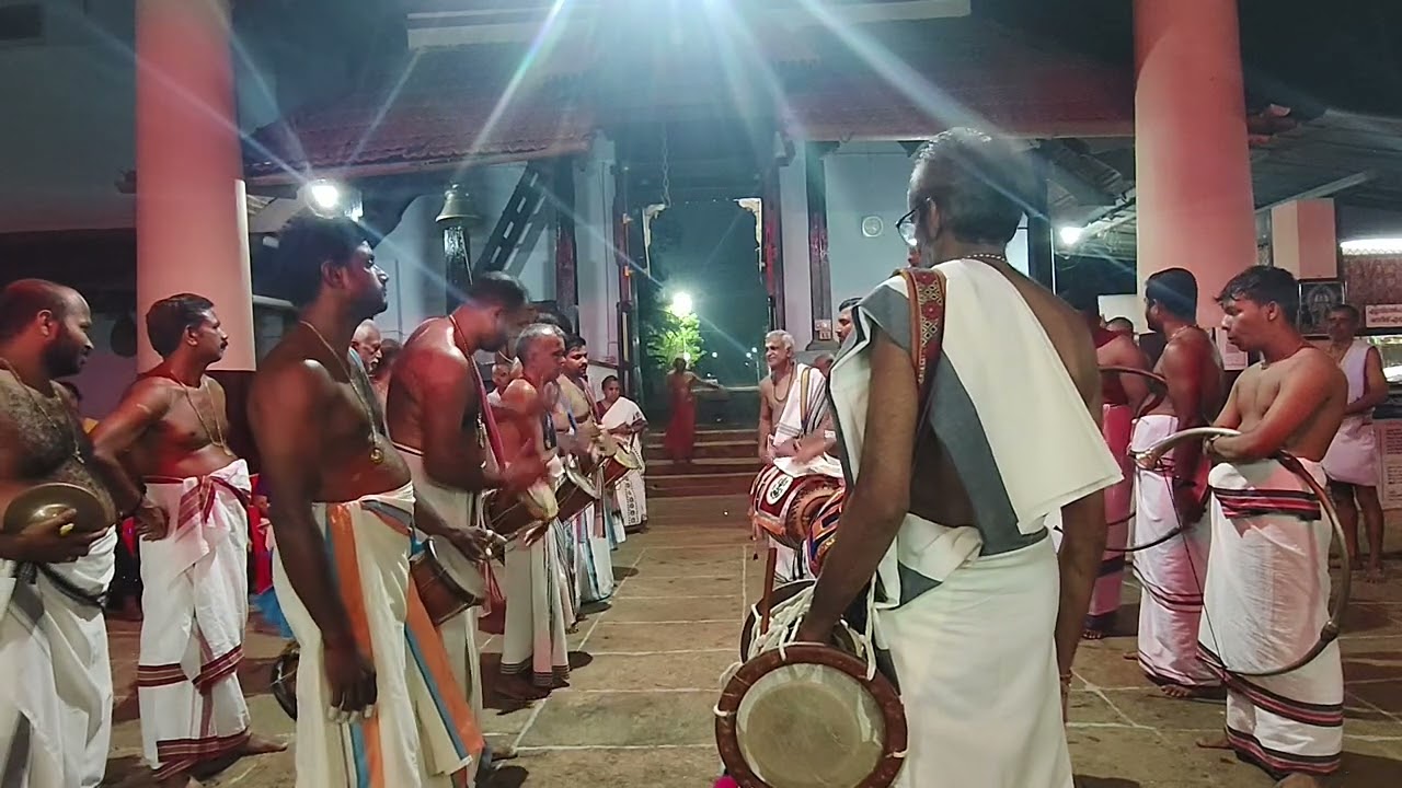 തൃക്കൂർ രാജൻ മാരാർ @ ചക്കംകുളങ്ങര ശ്രീധർമ്മ ശാസ്താ ക്ഷേത്രം.