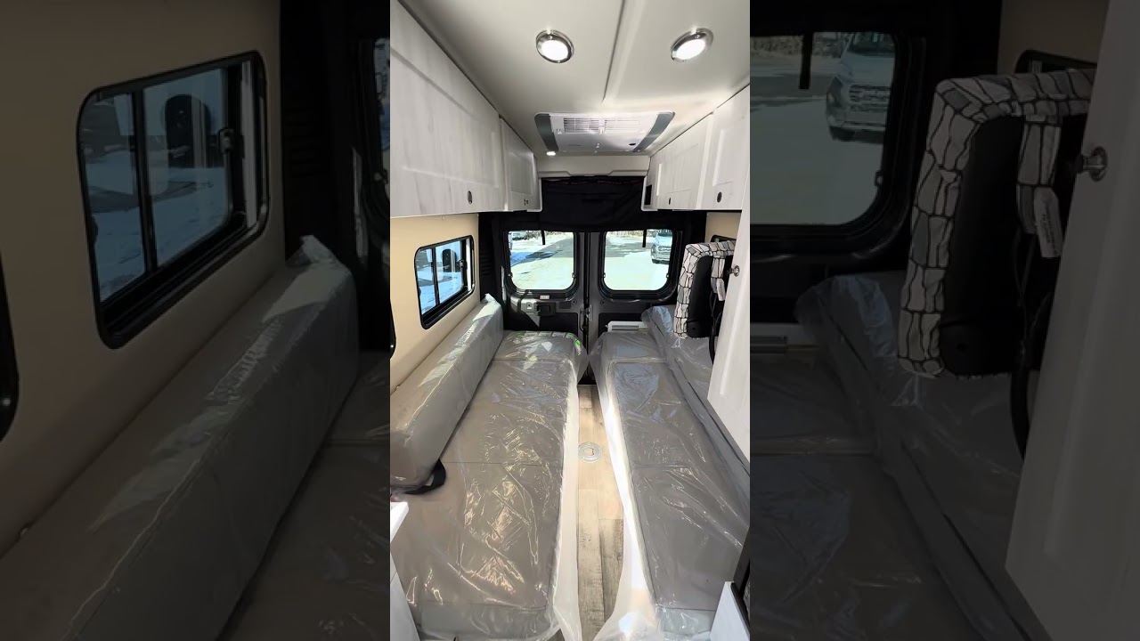 New Roadtrek Chase!  The perfect couples van! #adventure #offgridcamping #harvesthosts