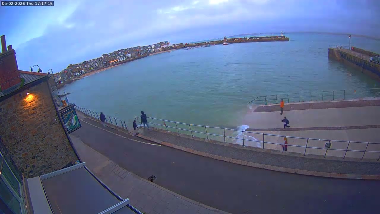 Weather & Tides - St Ives - Thursday 05 February