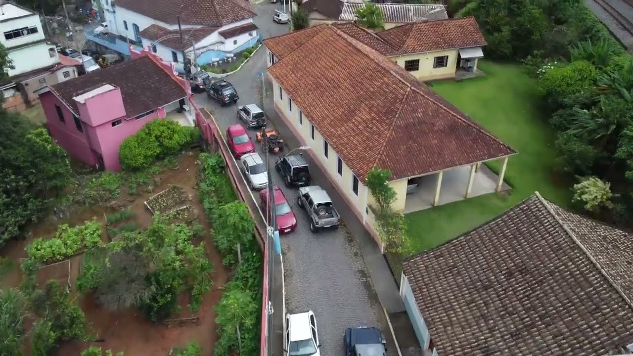 Saída Primeiro Encontro de Jipeiros de Passa Vinte MG 