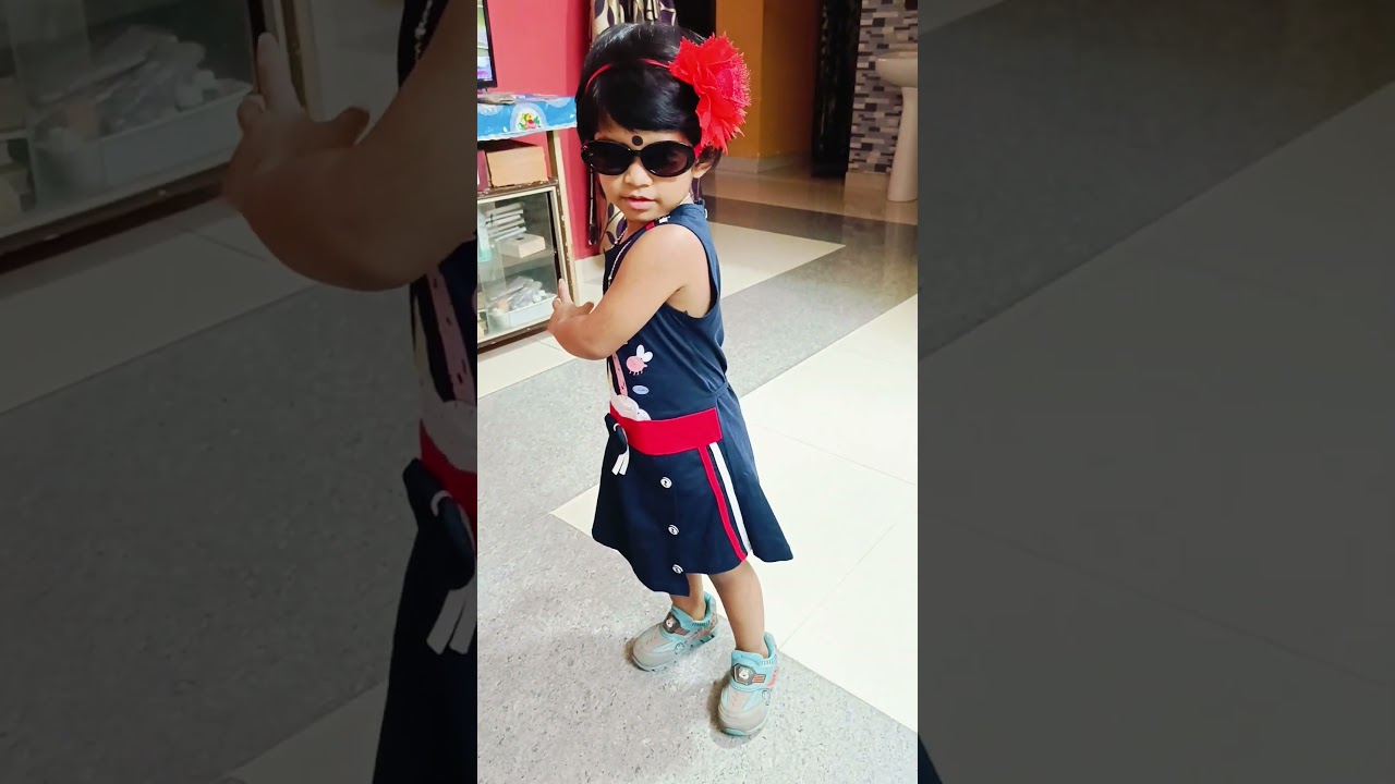 3 yr old baby posing 😀😀😀 💕💕#viralbaby #cute #cutebaby #viralshorts #baby #viral#love #funny