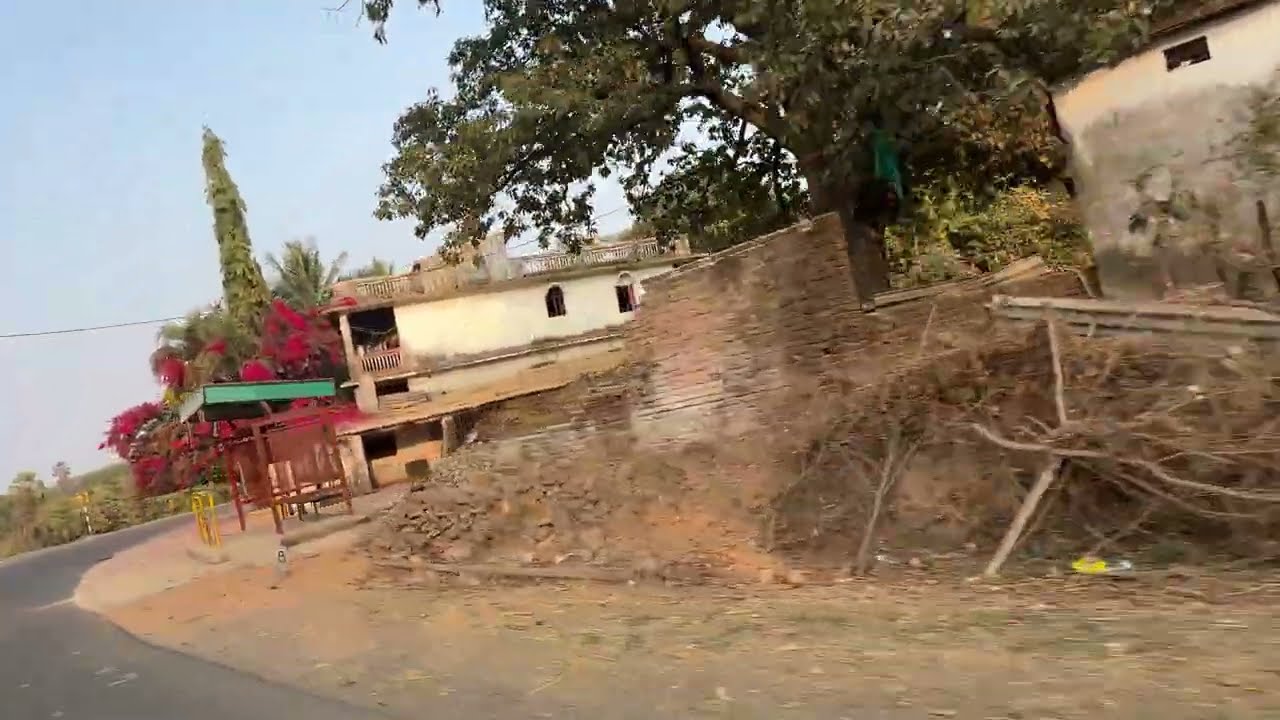 में न्ही चाहता हूँ कि ये किसी के साथ भी ऐसा न हो जो मेरे साथ हुआ है पहाड़ी लोगों से दूर रहें END 🫣🫣