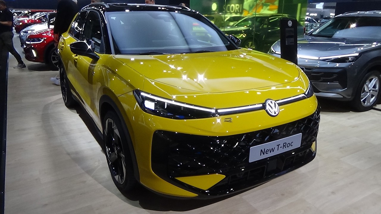 2026 Volkswagen T-Roc R-Line 1.5 eTSI 150 DSG7 - Exterior and Interior - Brussels Motor Show 2026