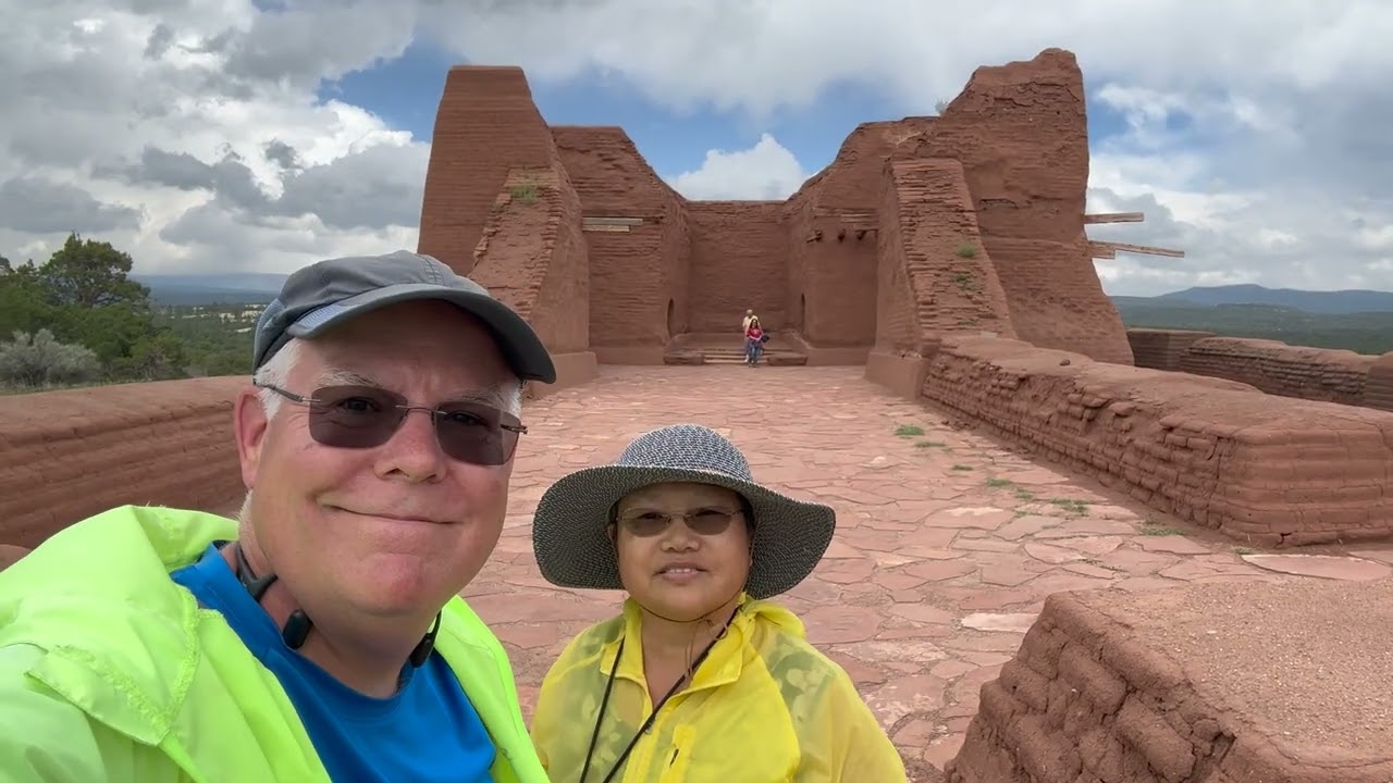 NEW MEXICO / PECOS NATIONAL HISTORICAL PARK / GHOST RANCH / OJO CALIENTE HOT SPRINGS / COCHITI  LAKE