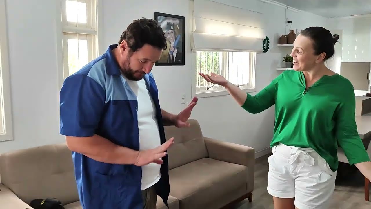 MARIDO CHEGOU EM CASA E ENCONTROU UM CHINELO MUITO SUSPEITO