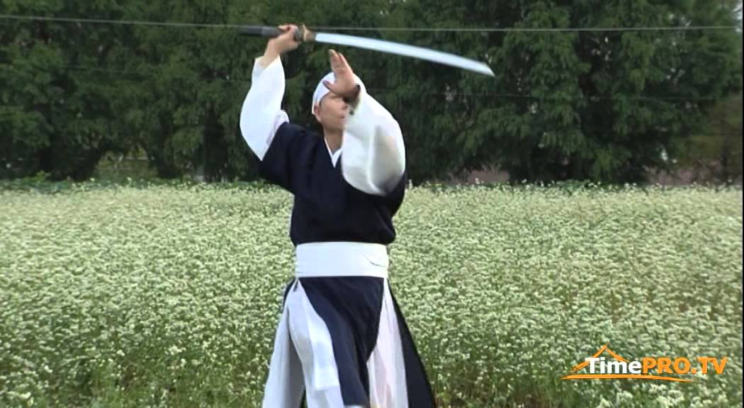 Battle sword dance. Kunmudo / Боевой танец с саблями