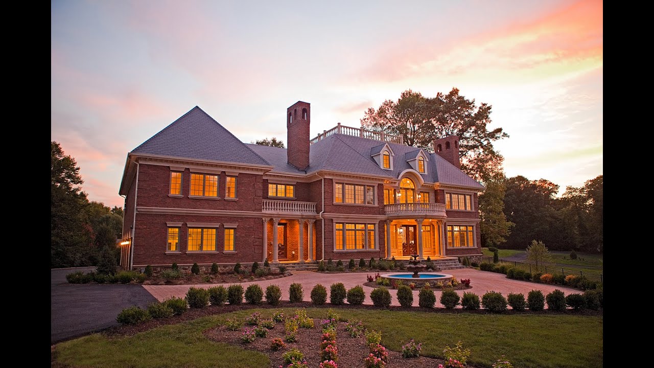 8906 Old Dominion Dr McLean VA 22102