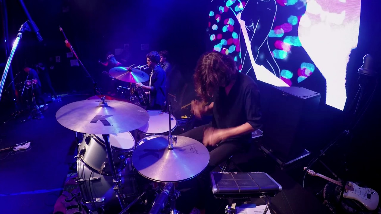 BARCO - CREO QUE NO LLUEVE MÁS EN VIVO EN EL TEATRO VORTERIX (En Vivo)