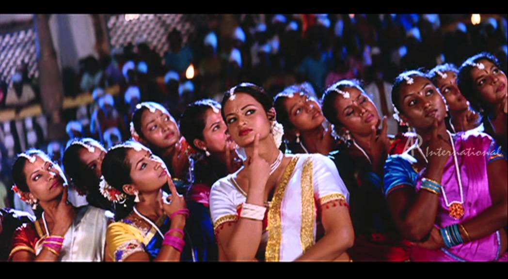 Uliyen Osai - Azhagi Varraa Song