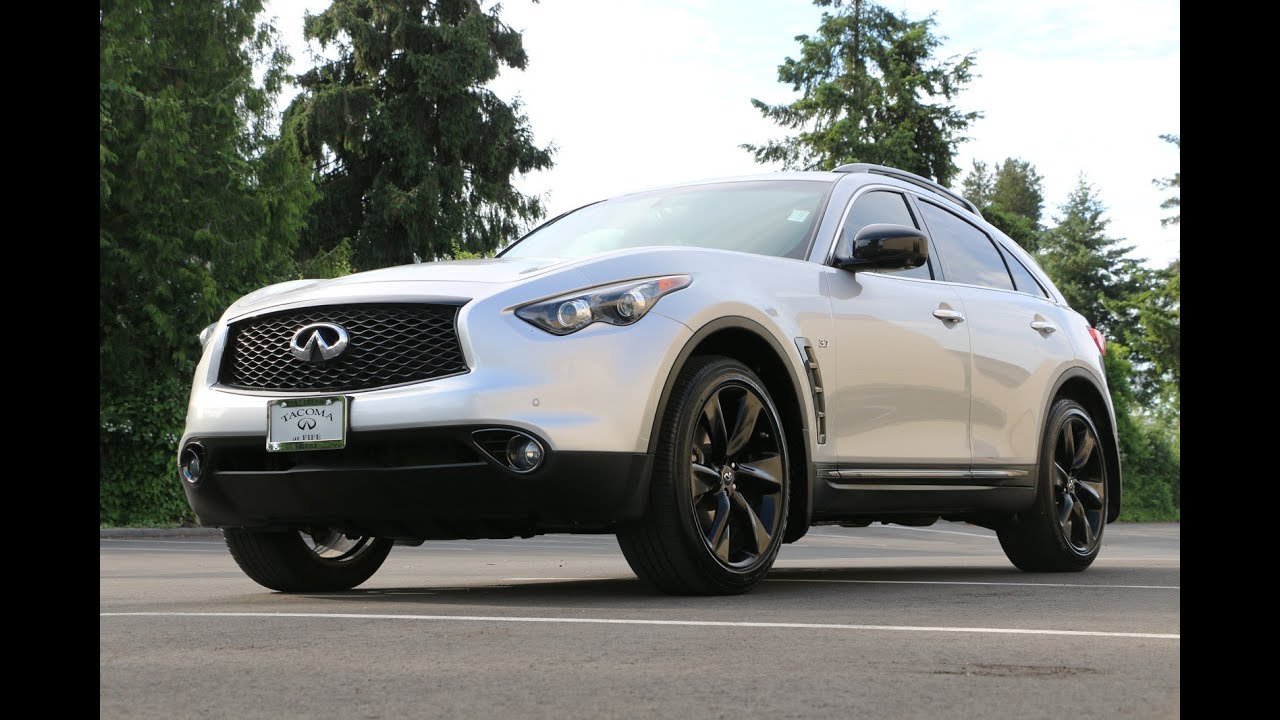 INFINITI QX70 Sport 2017 года знаменует собой последний год выпуска модели QX70.