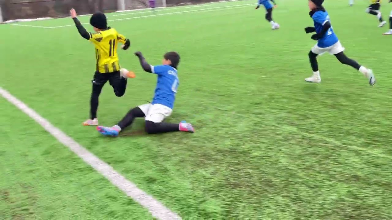 FC Champion 2015 (Бишкек, 🇰🇬) vs Кайрат Академия 2016. Первый тайм