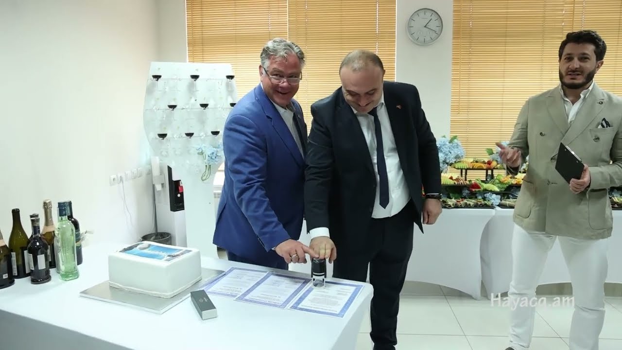 ԲԱՑՎԵՑ ՀԱՅ-ԳԵՐՄԱՆԱԿԱՆ ԷՆԴՈՊՐՈԹԵԶԱՎՈՐՄԱՆ ԿԵՆՏՐՈՆԸ /ԱՐՄԱՆ ԳԻՆՈՅԱՆ/Dr. Arman Ginoyan