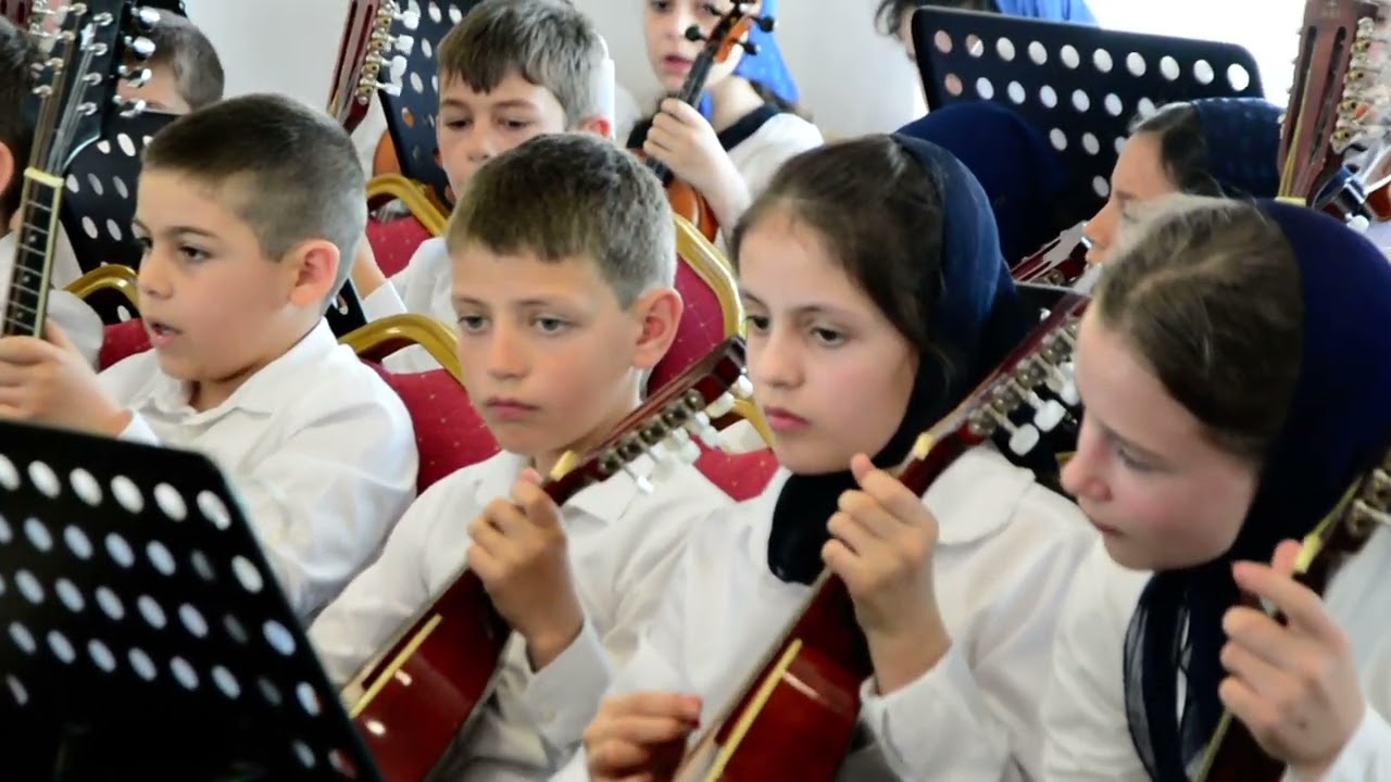 Orchestra Bisericii Betania Dobra - Slava Ta o cânt Isuse