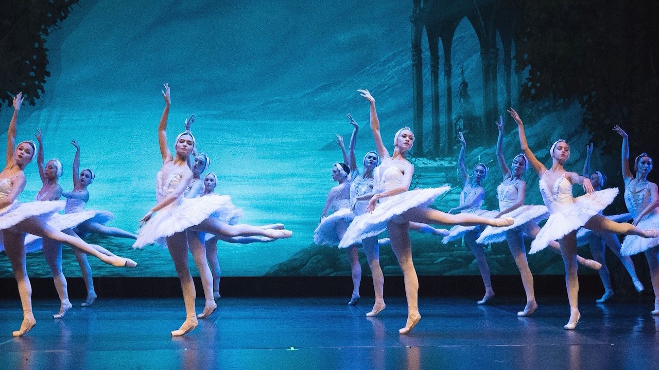 El Lago de los Cisnes: La elegancia del Ballet de Kiev llega a México | Reportaje