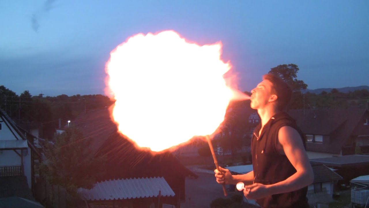 FEUERSPUCKEN Trick ungef&auml;hrlich // 200-Abo-Special-Video