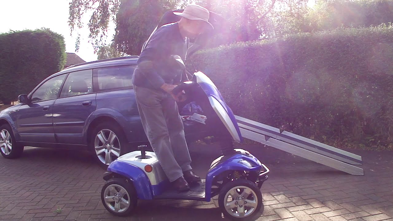 Loading a Kymco Agility mobility scooter into a Subaru Outback estate using 2.2m (7ft) folding ramps