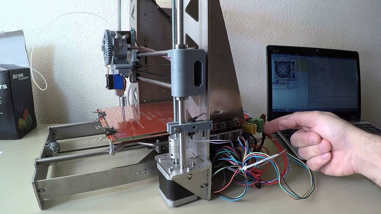 Prusa i3 Steel (P3Steel) - Conectando y calibrando la cama caliente y el extrusor (Video 20)