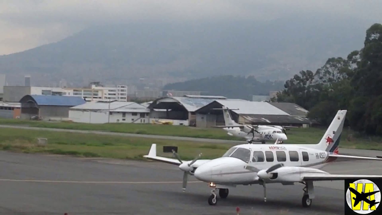 Aterrizajes y despegues desde Aeropuerto Olaya Herrera//Medellín Colombia