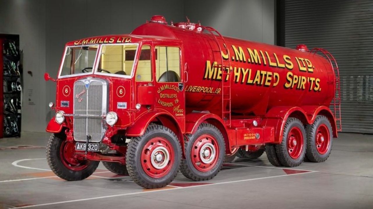 The 8-Wheel Design That Made the AEC Mammoth Major an Unstoppable Beast