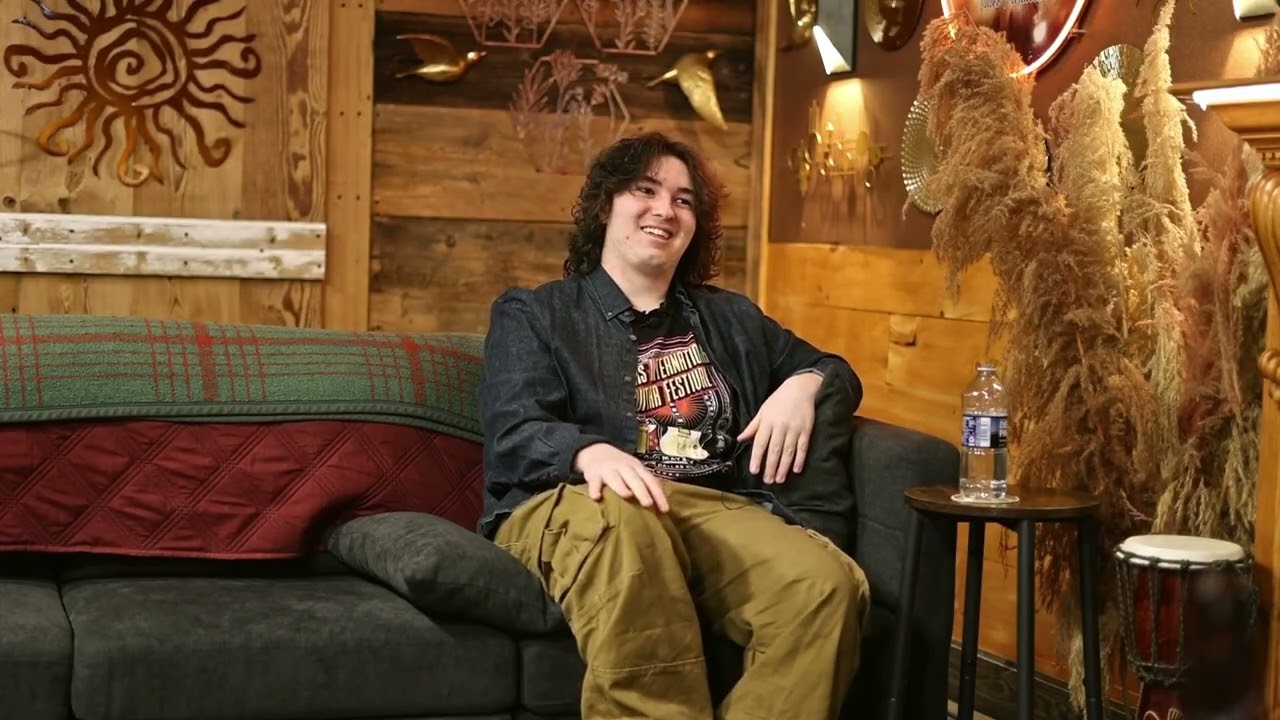 EPISODE 22: Guitar phenom ALEX LEE WARNER.. Just 17, and the music world has already taken notice!