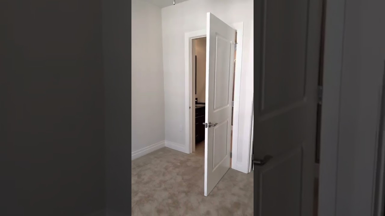 2BR 2.5 Bath